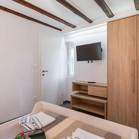 Where Modern Meets History Lux Guest Oldtown *