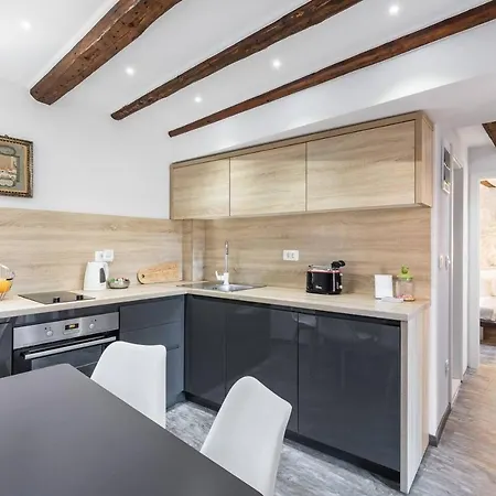 Appartamento Where Modern Meets History Lux Guest Oldtown *